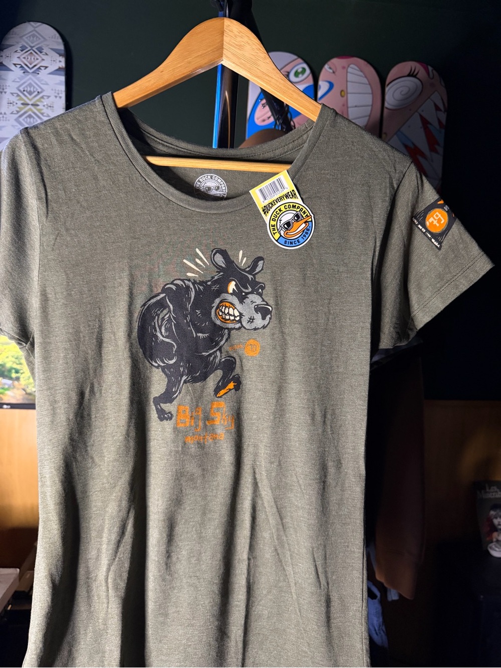 Vintage Big Sky Montana Grizzly Black Bear Graphic T-Shirt- NEW